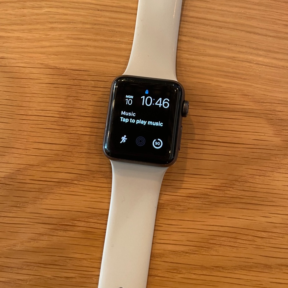 Apple Watch Series 3, GPS & Cellular